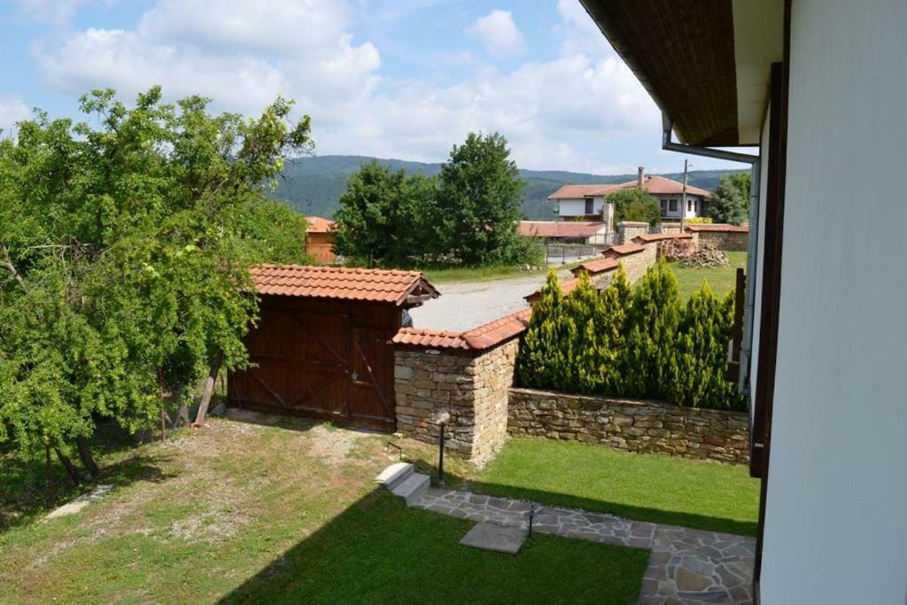 Sichanova Guest House Brŭchkovtsi Eksteriør billede